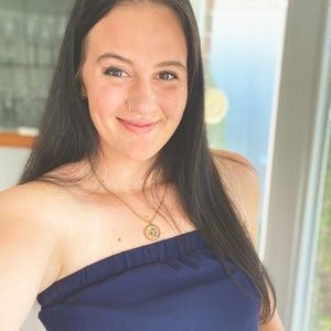 Meet your Posher, Camille